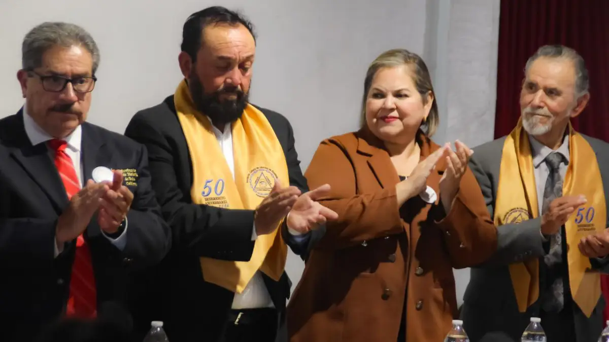 Participa Eva Moreno Guerra en aniversario de asociación cultural en Ensenada